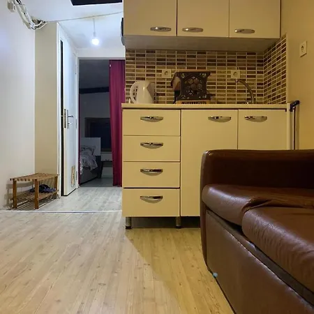 Aparthotel Taksim Purple Wall Istanbul